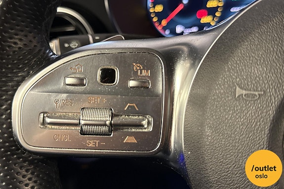 Mercedes-Benz GLC300 de 22 of 28