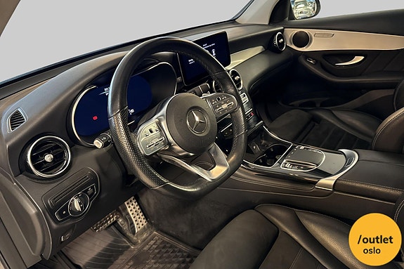 Mercedes-Benz GLC300 de 13 of 28