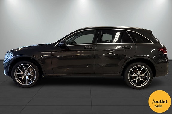 Mercedes-Benz GLC300 de 2 of 28