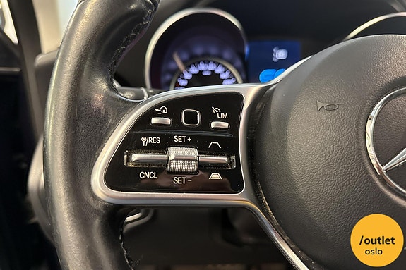 Mercedes-Benz GLC300 de 21 of 28