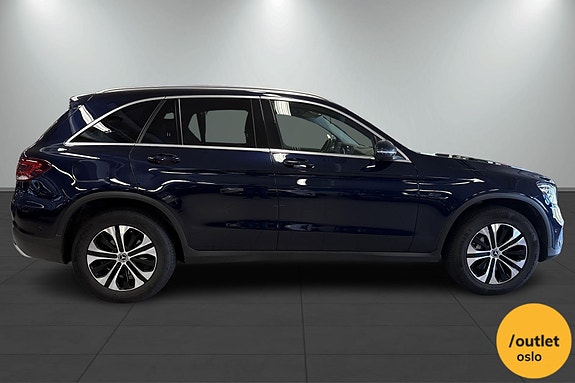 Mercedes-Benz GLC300 de 8 of 28