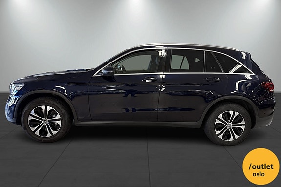 Mercedes-Benz GLC300 de 2 of 28