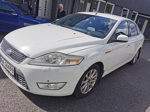 Ford Mondeo 2 of 7