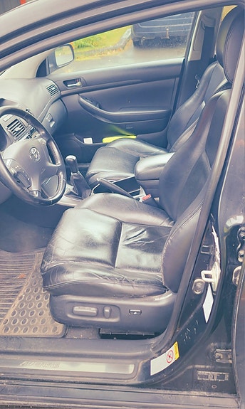 Toyota Avensis 8 of 9