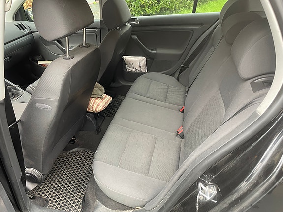 Volkswagen Golf V 7 of 8