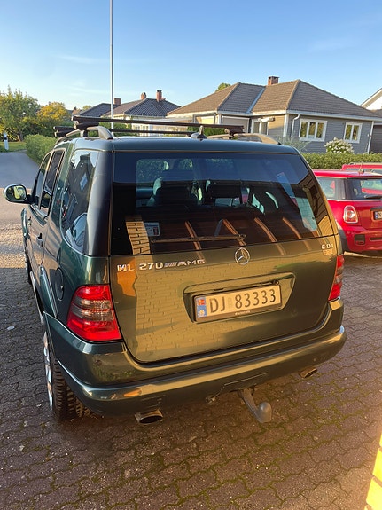 Mercedes-Benz ML270 4 of 19