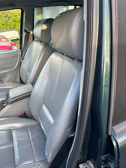 Mercedes-Benz ML270 12 of 19