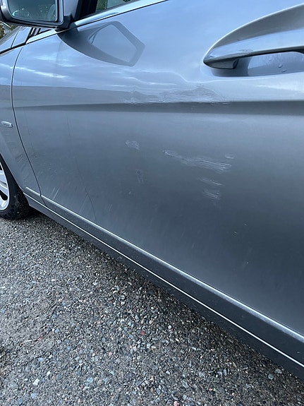 Mercedes-Benz C200 8 of 20