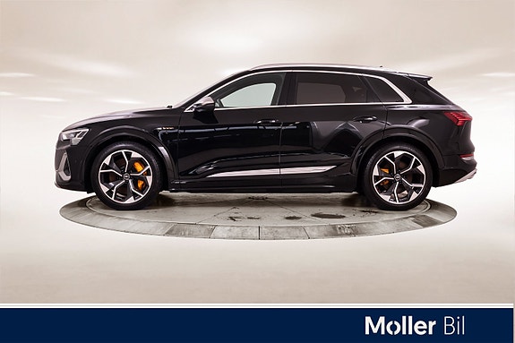 Audi e-tron S 2 of 26