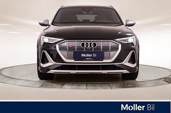 Audi e-tron S 8 of 26