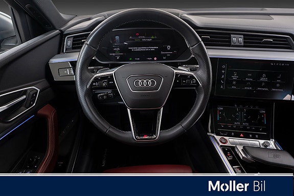 Audi e-tron S 11 of 26