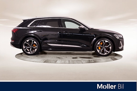 Audi e-tron S 6 of 26