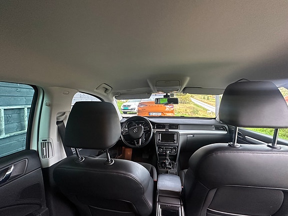 Skoda Superb 12 of 14