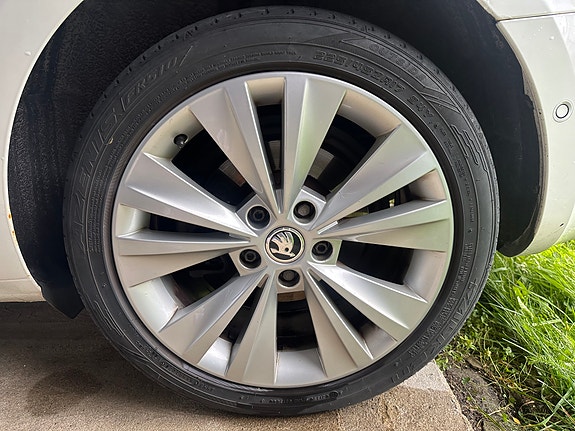Skoda Superb 14 of 14