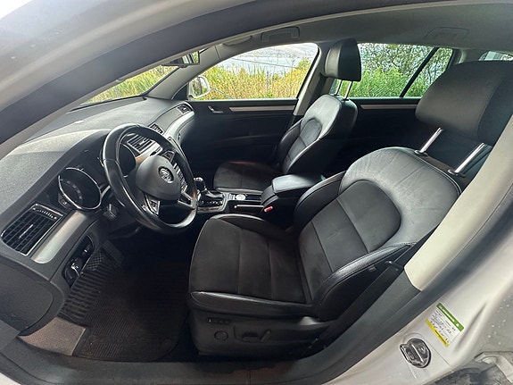 Skoda Superb 5 of 14
