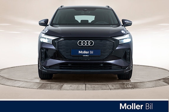 Audi Q4 e-tron 8 of 25