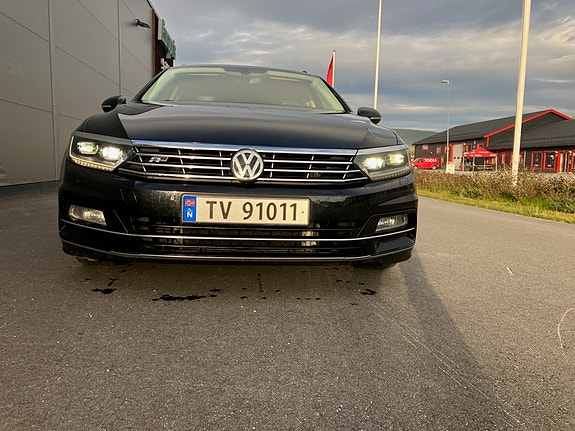 Volkswagen Passat 6 of 11