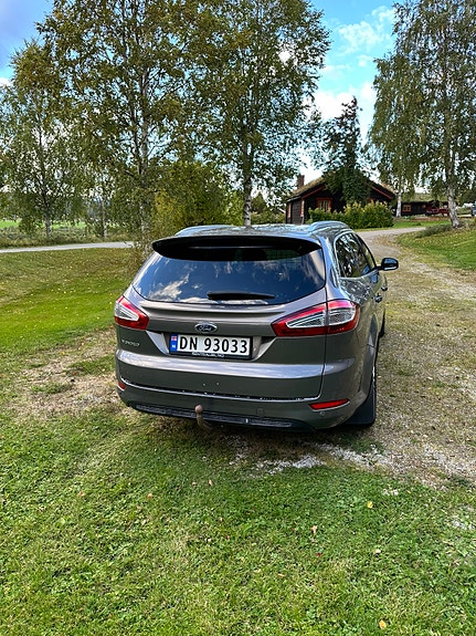 Ford Mondeo 2 of 26