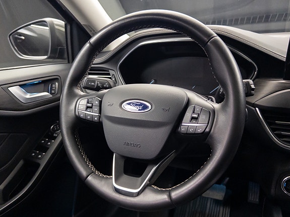 Ford Focus 28 of 30