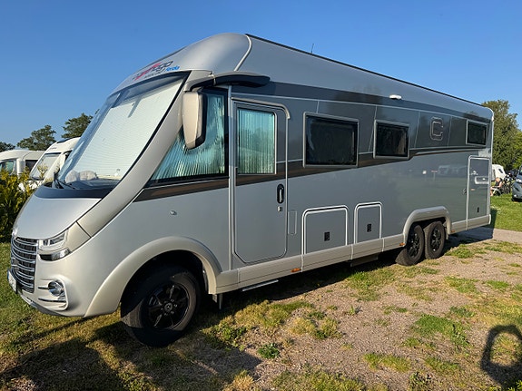 Carthago E-line 61 XL LE Mercedes 170 HK, HPC hydrauliske støtteben, takklima, TVx2, fekalietank +++ 4 of 29