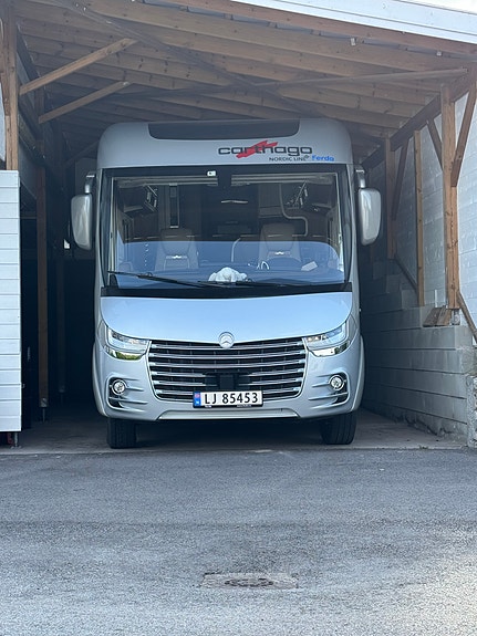 Carthago E-line 61 XL LE Mercedes 170 HK, HPC hydrauliske støtteben, takklima, TVx2, fekalietank +++ 7 of 29