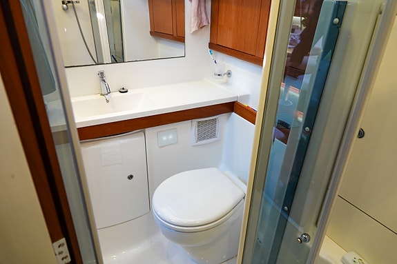 BENETEAU OCEANIS 54  – UNIK LANGTURSEILER MED ELEKTRISK FREMDRIFT 30 of 30