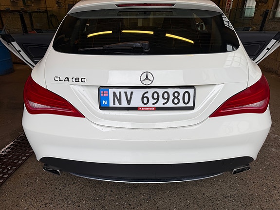 Mercedes-Benz CLA180 21 of 30