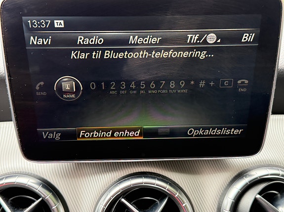Mercedes-Benz CLA180 19 of 30