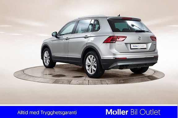 Volkswagen Tiguan 3 of 19