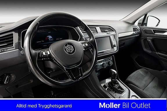 Volkswagen Tiguan 12 of 19