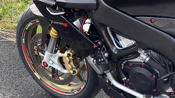 Aprilia TUONO V4 APRC BLACK ABS / Carbon / Påkostet / AR-Slip On 14 of 18