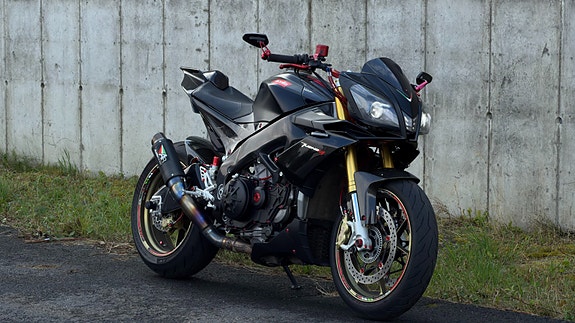 Aprilia TUONO V4 APRC BLACK ABS / Carbon / Påkostet / AR-Slip On 2 of 18