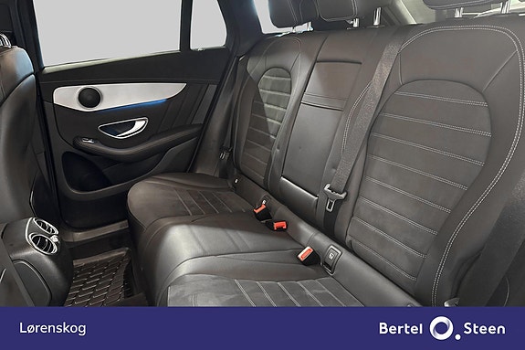 Mercedes-Benz EQC400 12 of 29