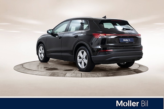 Audi Q4 e-tron 3 of 25