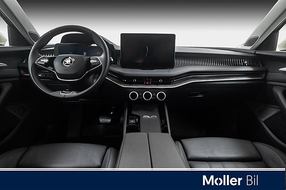 Skoda Superb 9 of 21