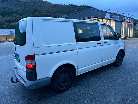 Volkswagen Transporter 8 of 30