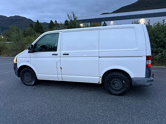 Volkswagen Transporter 13 of 30