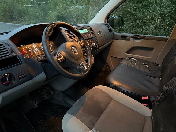 Volkswagen Transporter 26 of 30