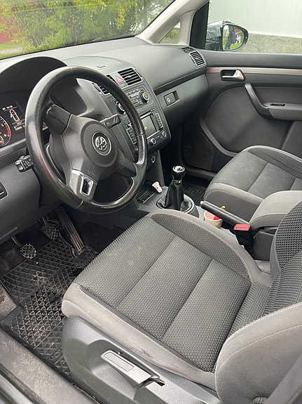 Volkswagen Touran 9 of 9