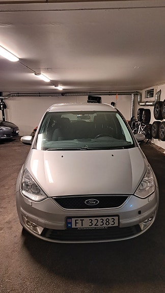 Ford Galaxy 3 of 29