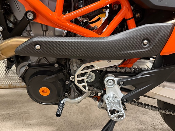 KTM 690 SMC 4 of 10