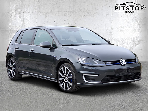 Volkswagen Golf VII 7 of 29