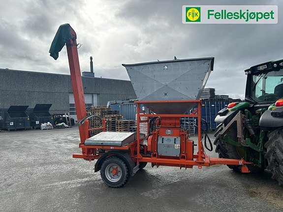 Wakely 510 Ration Mill for krossing av korn 2 of 7