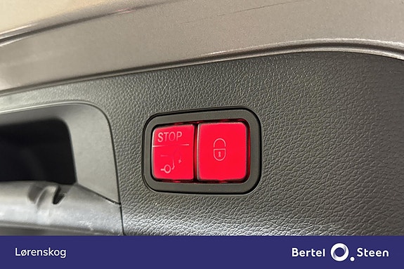 Mercedes-Benz EQC400 29 of 30