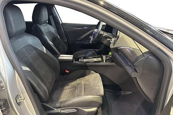 Opel Astra-e 23 of 25