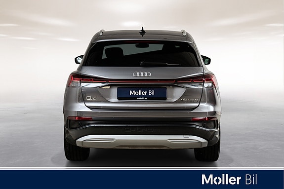 Audi Q4 e-tron 6 of 17