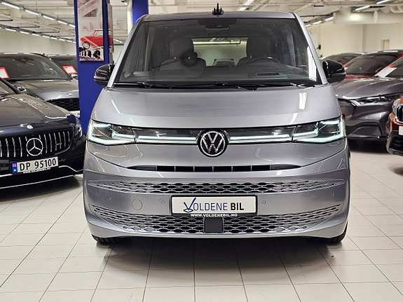 Volkswagen Multivan 2 of 30