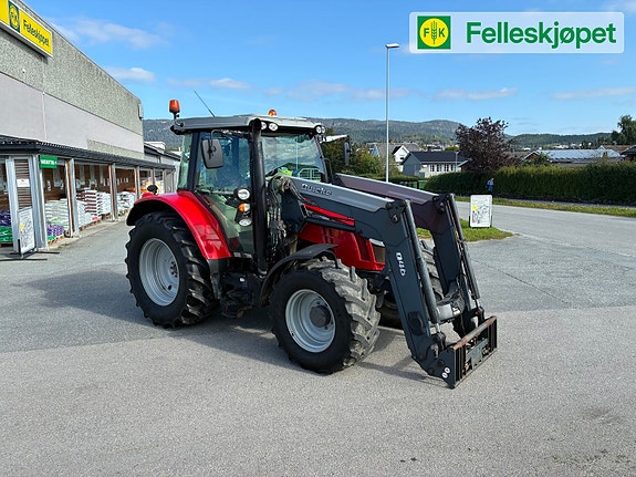 Massey Ferguson 5613 Dyna-4 med Ålø laster 6 of 15