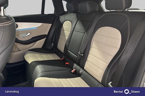Mercedes-Benz EQC400 15 of 30