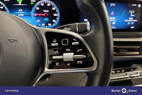 Mercedes-Benz EQC400 18 of 30
